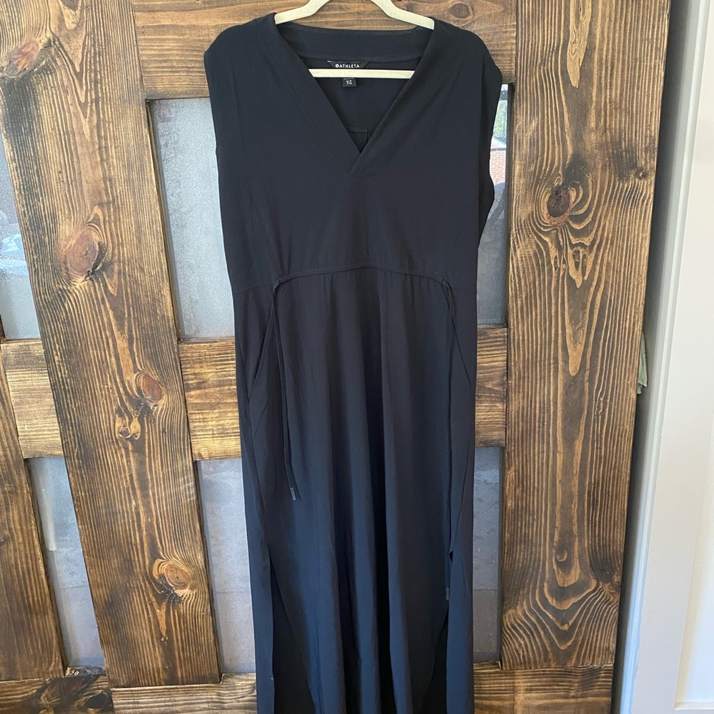Black Sleeveless Maxi Dress